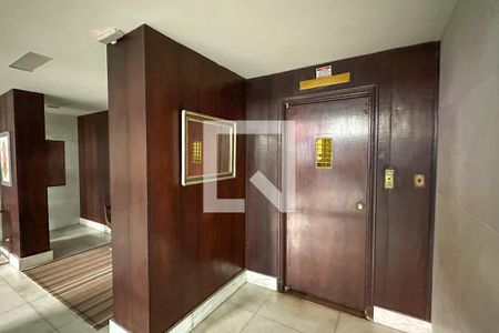 Apartamento para alugar com 150m², 3 quartos e 1 vagaEntrada