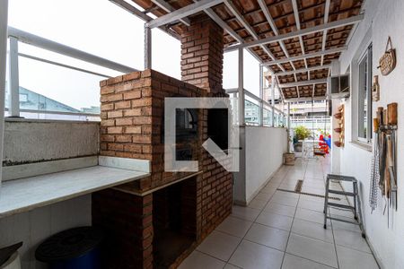 Apartamento à venda com 182m², 3 quartos e 2 vagasChurrasqueira
