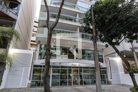 Apartamento à venda com 182m², 3 quartos e 2 vagasFachada