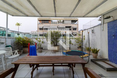 Apartamento à venda com 182m², 3 quartos e 2 vagasTerraço