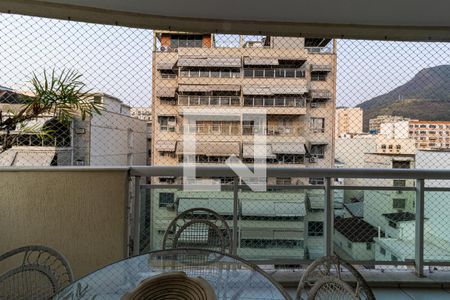 Apartamento à venda com 182m², 3 quartos e 2 vagasQuarto 2 Vista