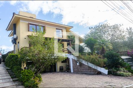 Casa de condomínio à venda com 389m², 4 quartos e 5 vagasFachada da Casa