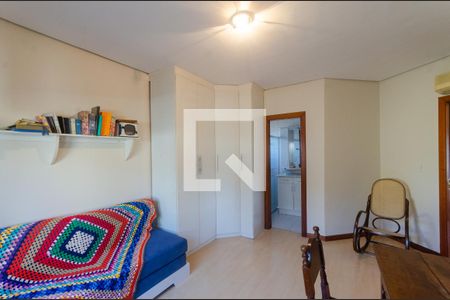 Casa de condomínio à venda com 389m², 4 quartos e 5 vagasSuíte 3