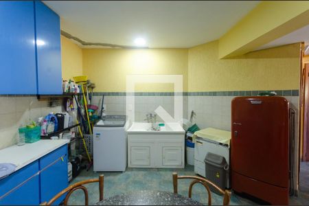 Casa de condomínio à venda com 389m², 4 quartos e 5 vagasÁrea de Serviço