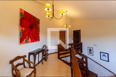 Casa de condomínio à venda com 389m², 4 quartos e 5 vagasMezaninos