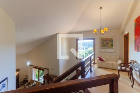 Casa de condomínio à venda com 389m², 4 quartos e 5 vagasMezaninos