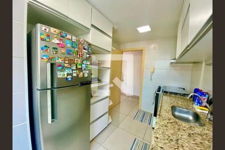 Apartamento à venda com 90m², 3 quartos e 2 vagasCozinha