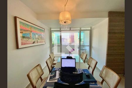 Sala de apartamento à venda com 3 quartos, 90m² em Sagrada Família, Belo Horizonte