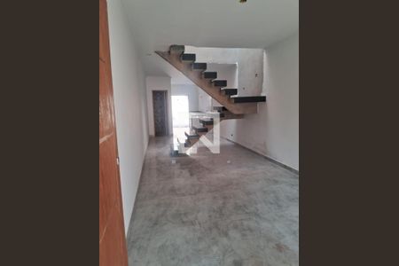 Casa à venda com 120m², 3 quartos e 2 vagas Casa à venda com 120m², 3 quartos e 2 vagasFoto 06