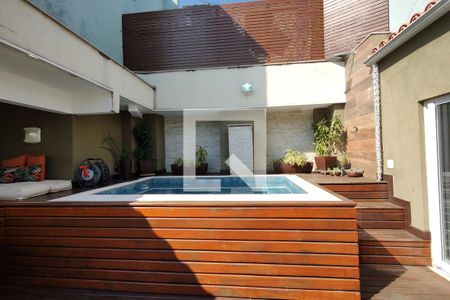 Apartamento à venda com 230m², 4 quartos e 2 vagasCobertura