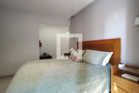 Apartamento à venda com 230m², 4 quartos e 2 vagasQuarto 1 - Suíte 