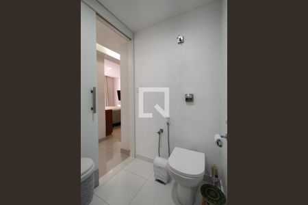 Apartamento à venda com 230m², 4 quartos e 2 vagasBanheiro da Suíte