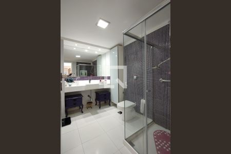 Apartamento à venda com 230m², 4 quartos e 2 vagasBanheiro Social 2