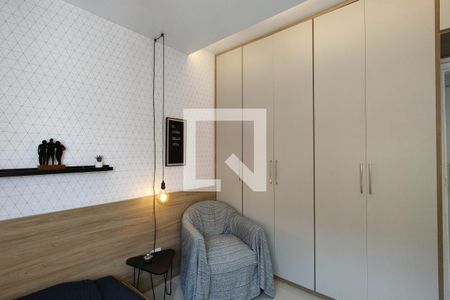 Apartamento à venda com 230m², 4 quartos e 2 vagasQuarto 2 - Armários