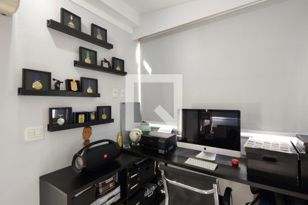 Apartamento à venda com 230m², 4 quartos e 2 vagasEscritório