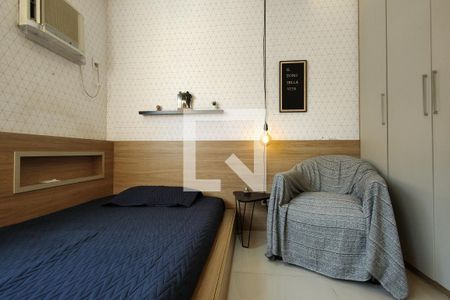 Apartamento à venda com 230m², 4 quartos e 2 vagasQuarto 2 - Armários