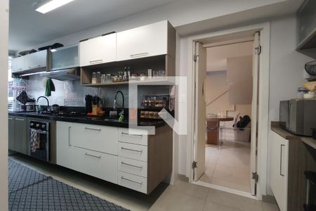 Apartamento à venda com 230m², 4 quartos e 2 vagasCozinha - Armários