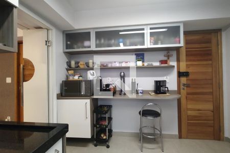 Apartamento à venda com 230m², 4 quartos e 2 vagasCozinha - Armários
