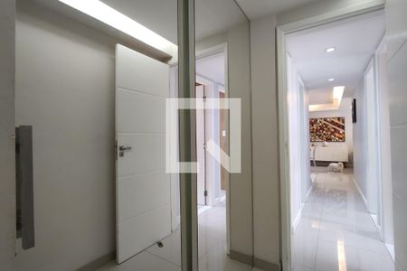 Apartamento à venda com 230m², 4 quartos e 2 vagasQuarto 1 - Suíte 