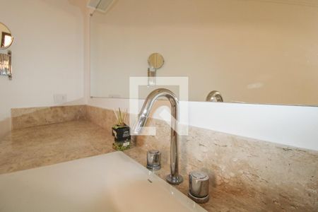 Apartamento à venda com 228m², 3 quartos e 2 vagasBanheiro Suíte 