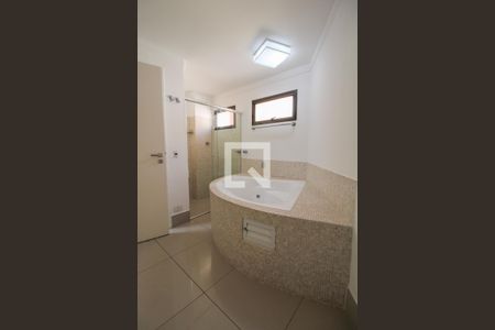 Apartamento à venda com 228m², 3 quartos e 2 vagasBanheiro Suíte 