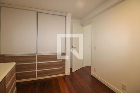 Apartamento à venda com 228m², 3 quartos e 2 vagasSuíte 