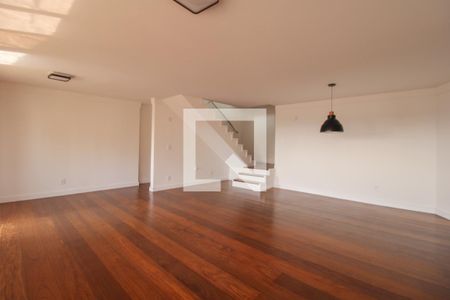 Sala de apartamento à venda com 3 quartos, 228m² em Cambuí, Campinas