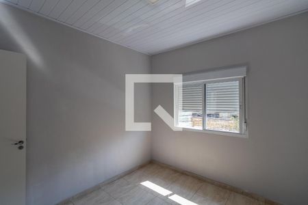Quarto 1 de casa para alugar com 2 quartos, 45m² em Jardim Santo Antonio, São Paulo