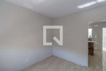 Quarto 1 de casa para alugar com 2 quartos, 45m² em Jardim Santo Antonio, São Paulo