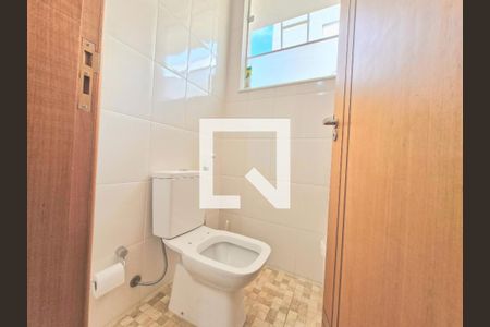 Casa de condomínio à venda com 225m², 5 quartos e 3 vagas Casa de condomínio à venda com 225m², 5 quartos e 3 vagasBanheiro 3