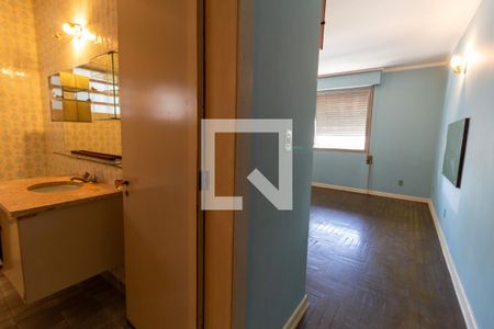 Casa à venda com 226m², 4 quartos e 2 vagasBanheiro da Suíte 2