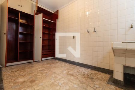 Casa à venda com 226m², 4 quartos e 2 vagasÁrea de Serviço