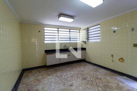 Casa à venda com 226m², 4 quartos e 2 vagasCozinha