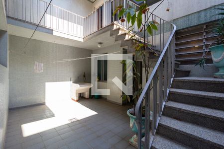 Casa à venda com 226m², 4 quartos e 2 vagasQuintal