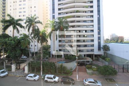 Apartamento à venda com 250m², 3 quartos e 2 vagasBanheiro de Serviço Vista 