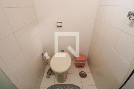 Apartamento à venda com 250m², 3 quartos e 2 vagasBanheiro de Serviço