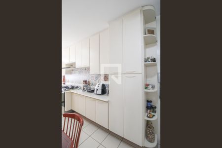 Apartamento à venda com 250m², 3 quartos e 2 vagasCozinha