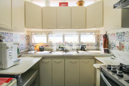 Apartamento à venda com 250m², 3 quartos e 2 vagasCozinha