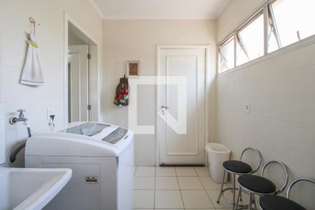 Apartamento à venda com 250m², 3 quartos e 2 vagasÁrea de Serviço