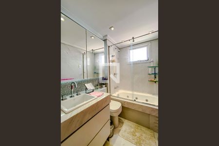 Apartamento à venda com 148m², 3 quartos e 3 vagasBanheiro da Suíte 1