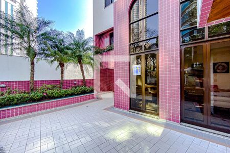 Apartamento à venda com 148m², 3 quartos e 3 vagasPlaquinha