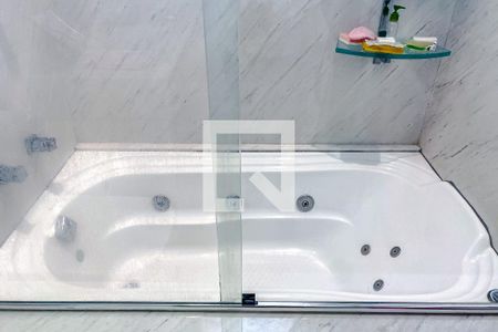 Apartamento à venda com 148m², 3 quartos e 3 vagasBanheiro da Suíte 1