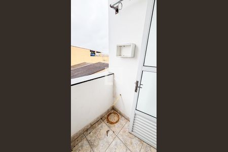 Área de Serviço de apartamento para alugar com 2 quartos, 65m² em Parque São Vicente, Santo André