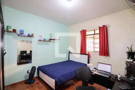 Casa para alugar com 360m², 3 quartos e 3 vagas Casa para alugar com 360m², 3 quartos e 3 vagasQuarto 2
