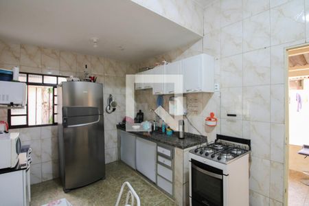 Casa para alugar com 360m², 3 quartos e 3 vagas Casa para alugar com 360m², 3 quartos e 3 vagasCozinha