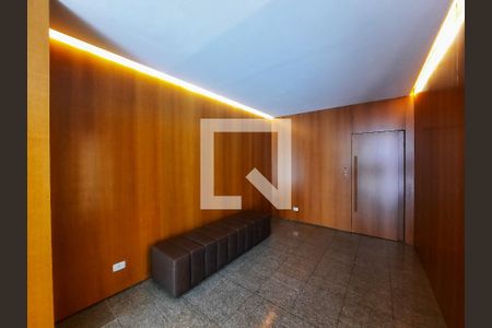 Apartamento à venda com 275m², 3 quartos e 1 vagaHall social