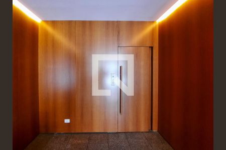 Apartamento à venda com 275m², 3 quartos e 1 vagaElevador