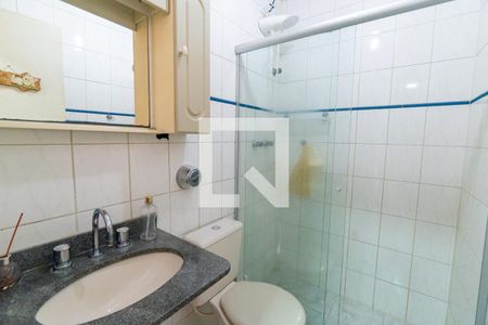 Casa de condomínio à venda com 132m², 3 quartos e 2 vagasBanheiro Social