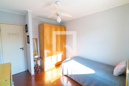 Casa de condomínio à venda com 132m², 3 quartos e 2 vagasQuarto 1