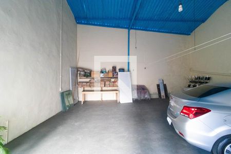 Casa à venda com 274m², 4 quartos e 8 vagas Casa à venda com 274m², 4 quartos e 8 vagasSalão